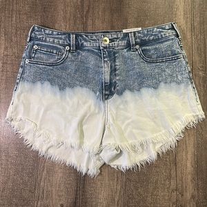 INCdenim woman short,brand new with tag